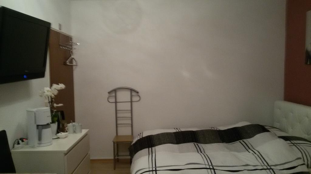 Privatzimmer Am Rathaus Κάσελ Εξωτερικό φωτογραφία