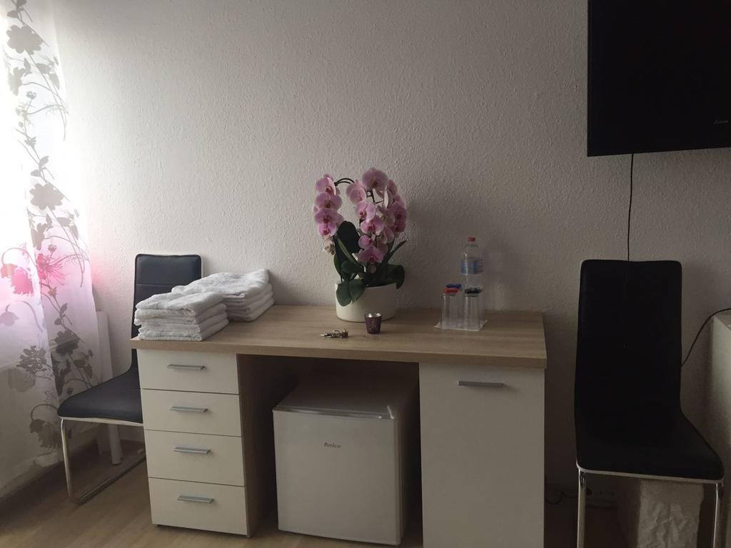 Privatzimmer Am Rathaus Κάσελ Εξωτερικό φωτογραφία